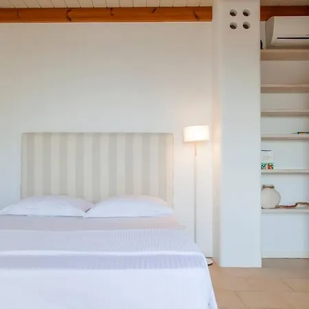 Secluded Amadeus,hammam & Tennis * Poros (Lefkada)